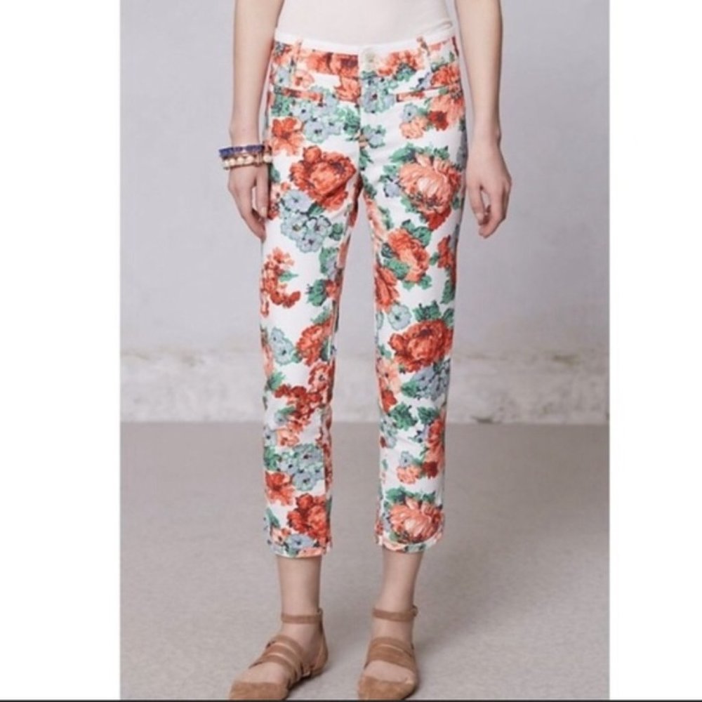 Anthropologie White Cropped Floral Ankle Pants with Orange & Mint Flowers